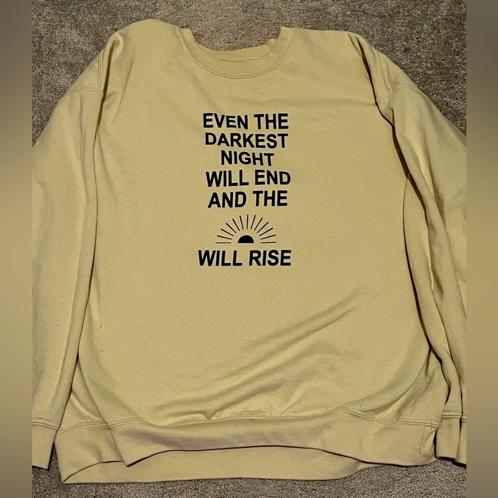 lighteeight pullover